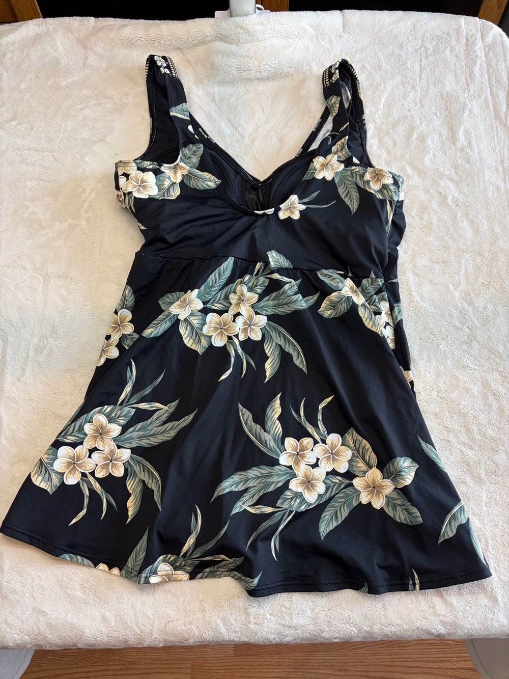 Lands' End Women’s Plumeria Print One Piece Dress Swimsuit NWT Size 12 - Picture 4 of 7